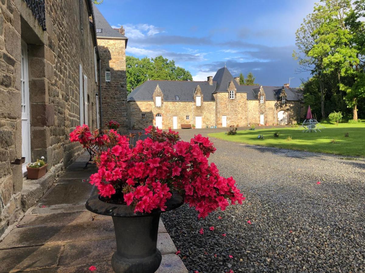 Chambres D'Hotes Chateau De La Croix Chemin Saint-Leger-des-Pres Kültér fotó