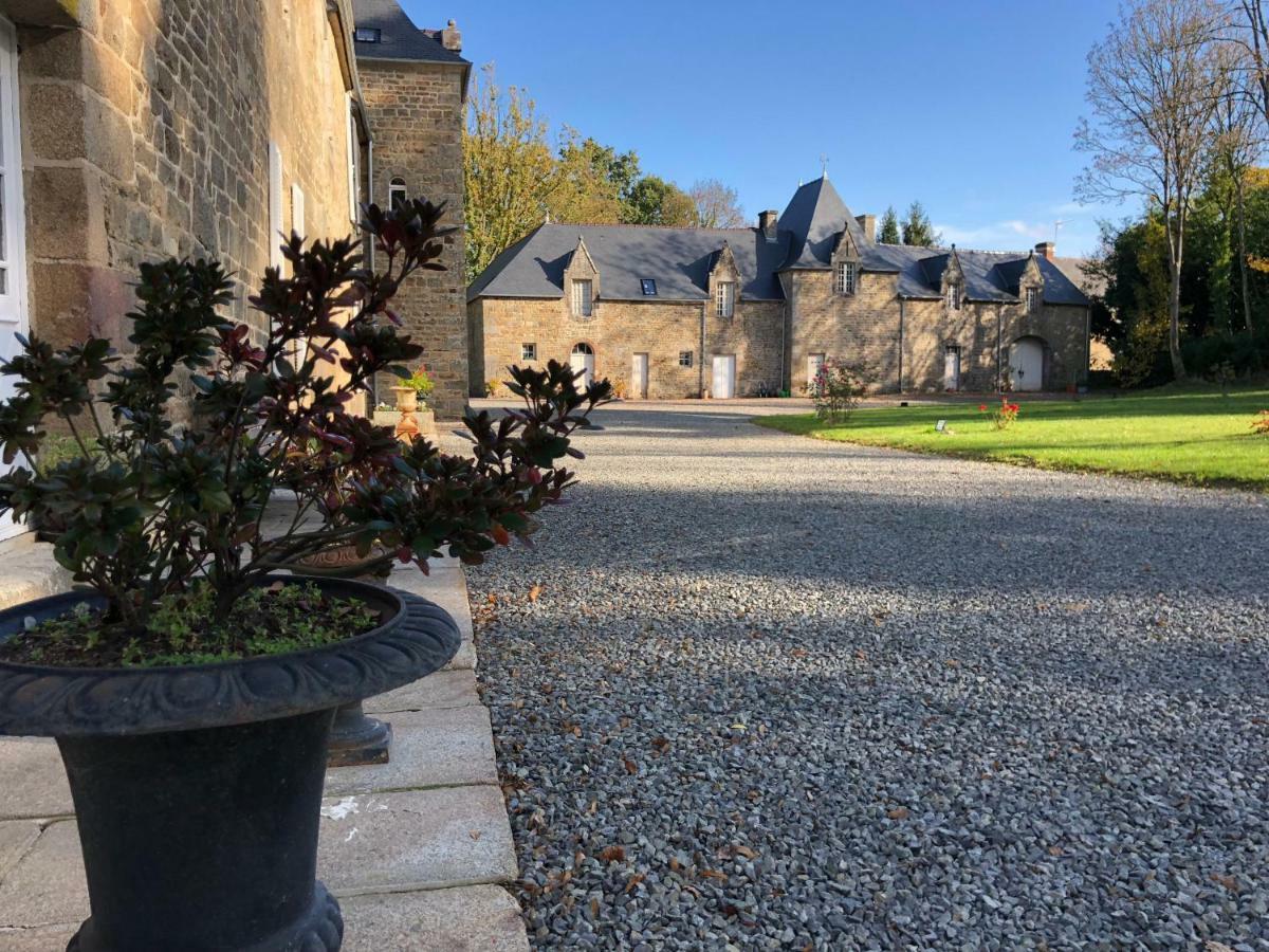 Chambres D'Hotes Chateau De La Croix Chemin Saint-Leger-des-Pres Kültér fotó
